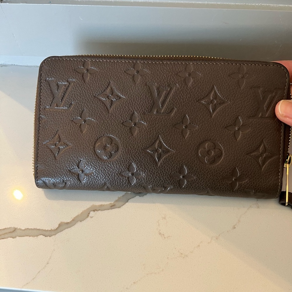 Louis Vuitton Empreinte Zippy Wallet